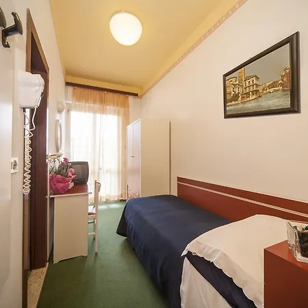 Venus 3* Rimini