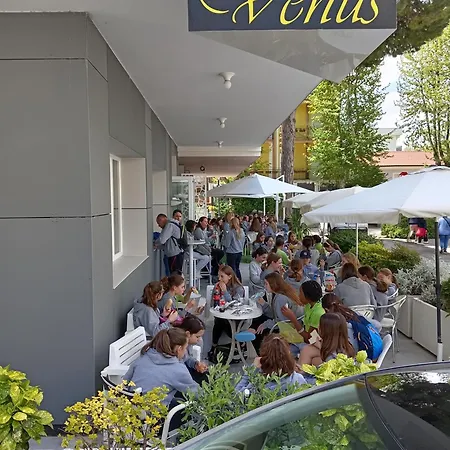 Venus Hotel 3*