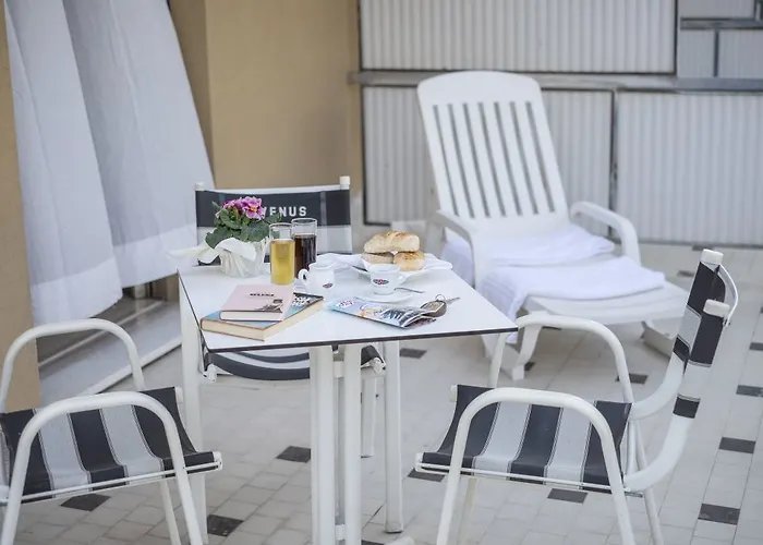 Venus Hotel 3*